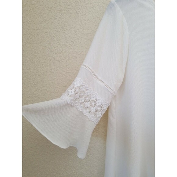 Est 1946 Womens Size Medium Top Blouse Bell Sleeve Tie Front NWOT Ivory color - Picture 2 of 5